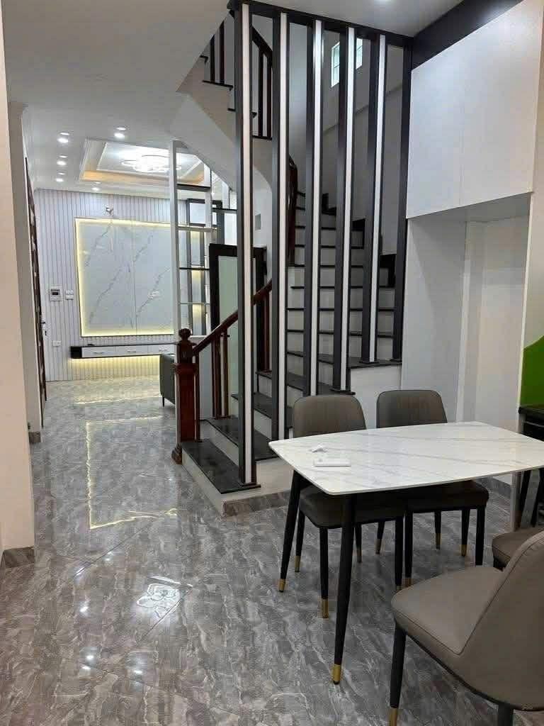 Bán gấp nhà sổ riêng 65 m2 tại Đường Đại Kim - Đại Kim - Hoàng Mai - Hà Nội, giá 9,5 tỷ