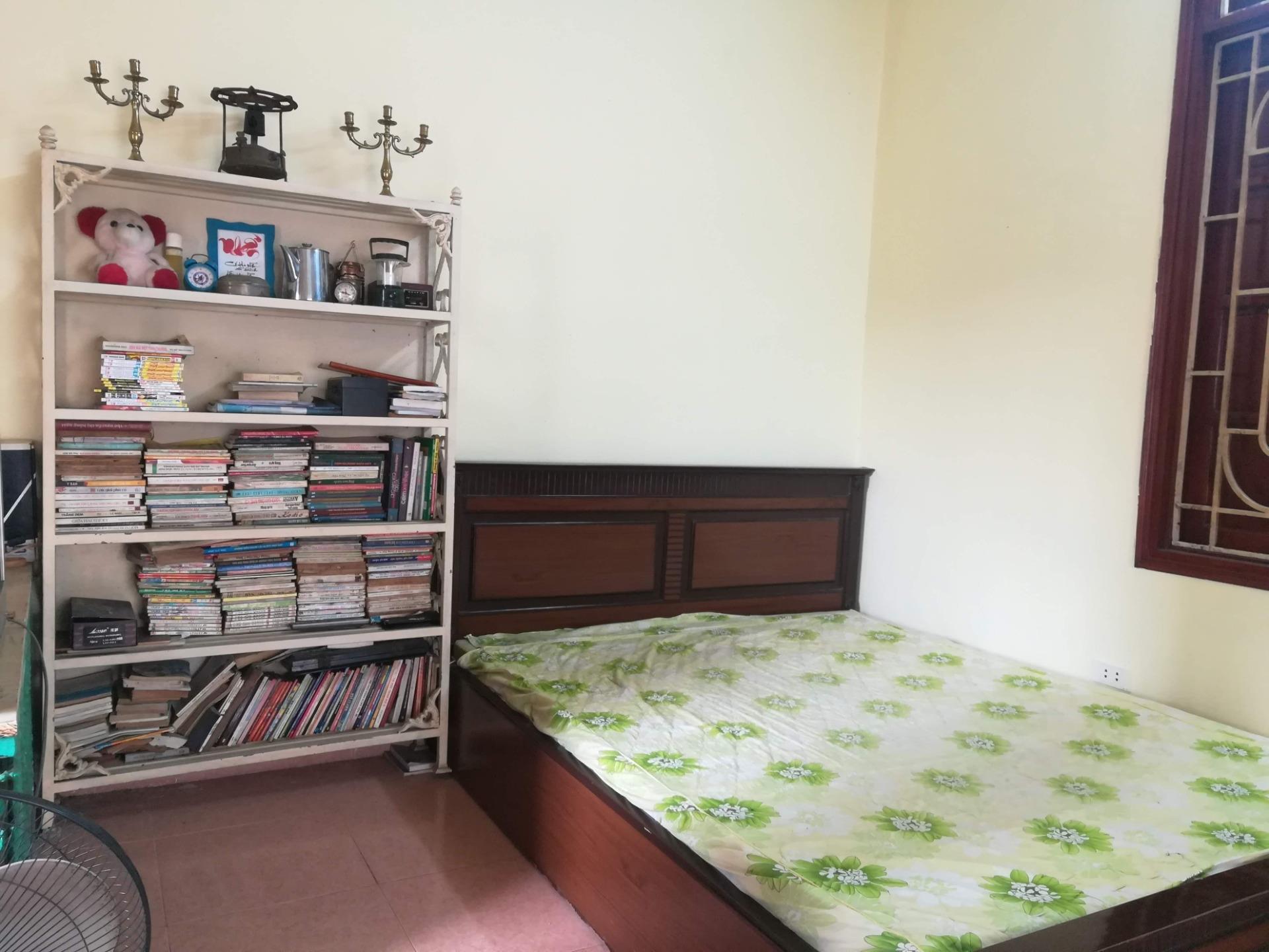 Cần cho thuê gấp nhà riêng sổ đỏ tại Đường Đê La Thành - Đống Đa, 80 m2, giá 7 triệu/tháng