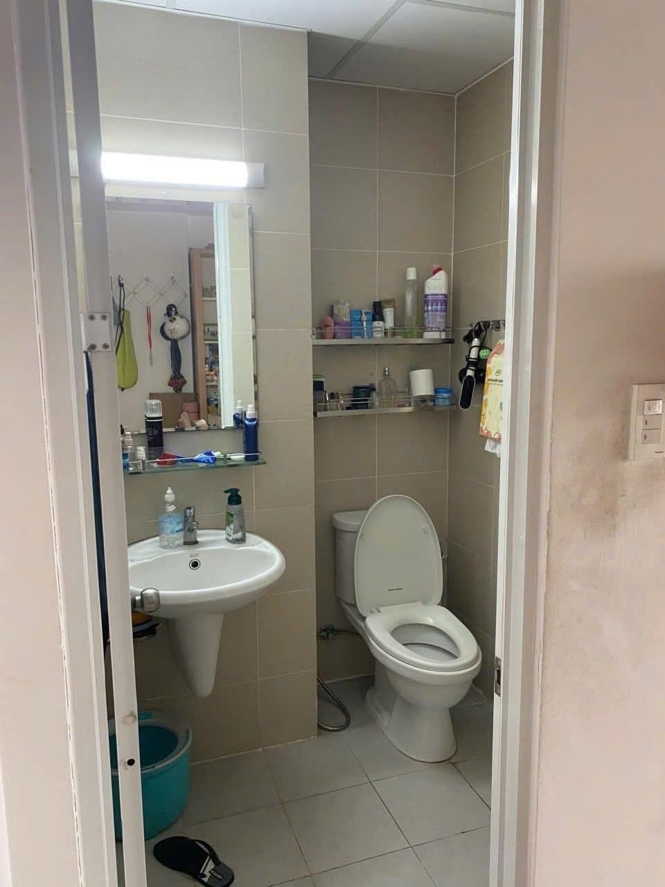 Cần cho thuê gấp căn chung cư 110 m2 tại Đường Nguyễn Sỹ Sách - Tân Bình, giá 12,5 tr/tháng