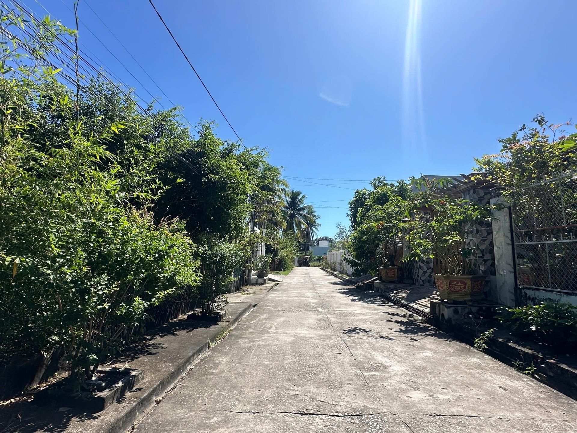 Cần bán gấp lô đất sổ riêng 125 m2, hướng Đông-Bắc tại Tân An - La Gi - Bình Thuận, giá 1,4 tỷ