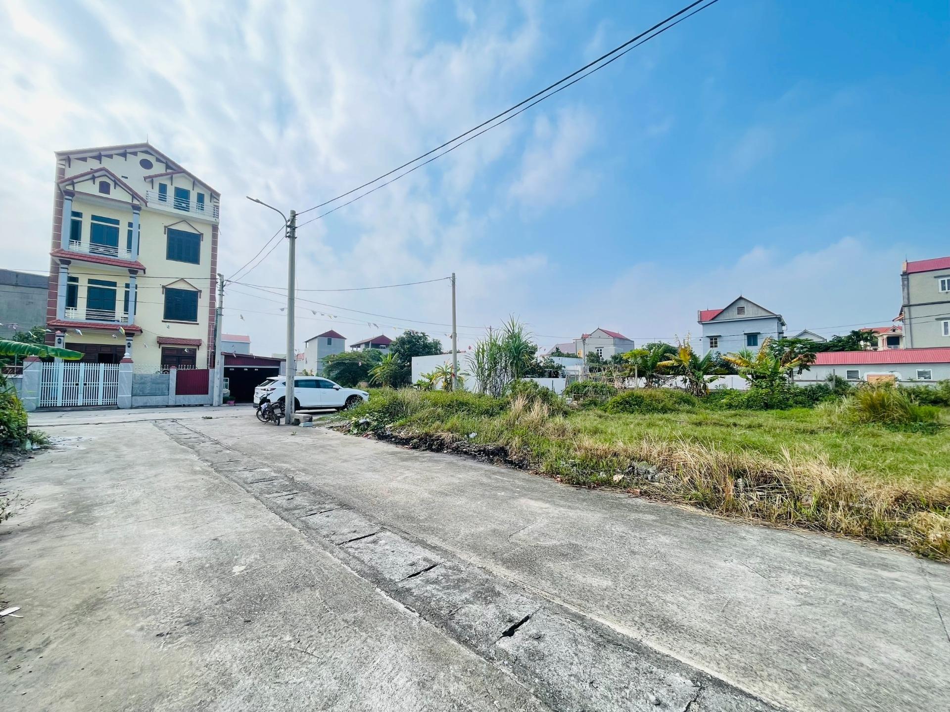 Cần bán ngay mảnh đất 61 m2 tại Nguyên Khê - Đông Anh - Hà Nội, giá 7,3 tỷ