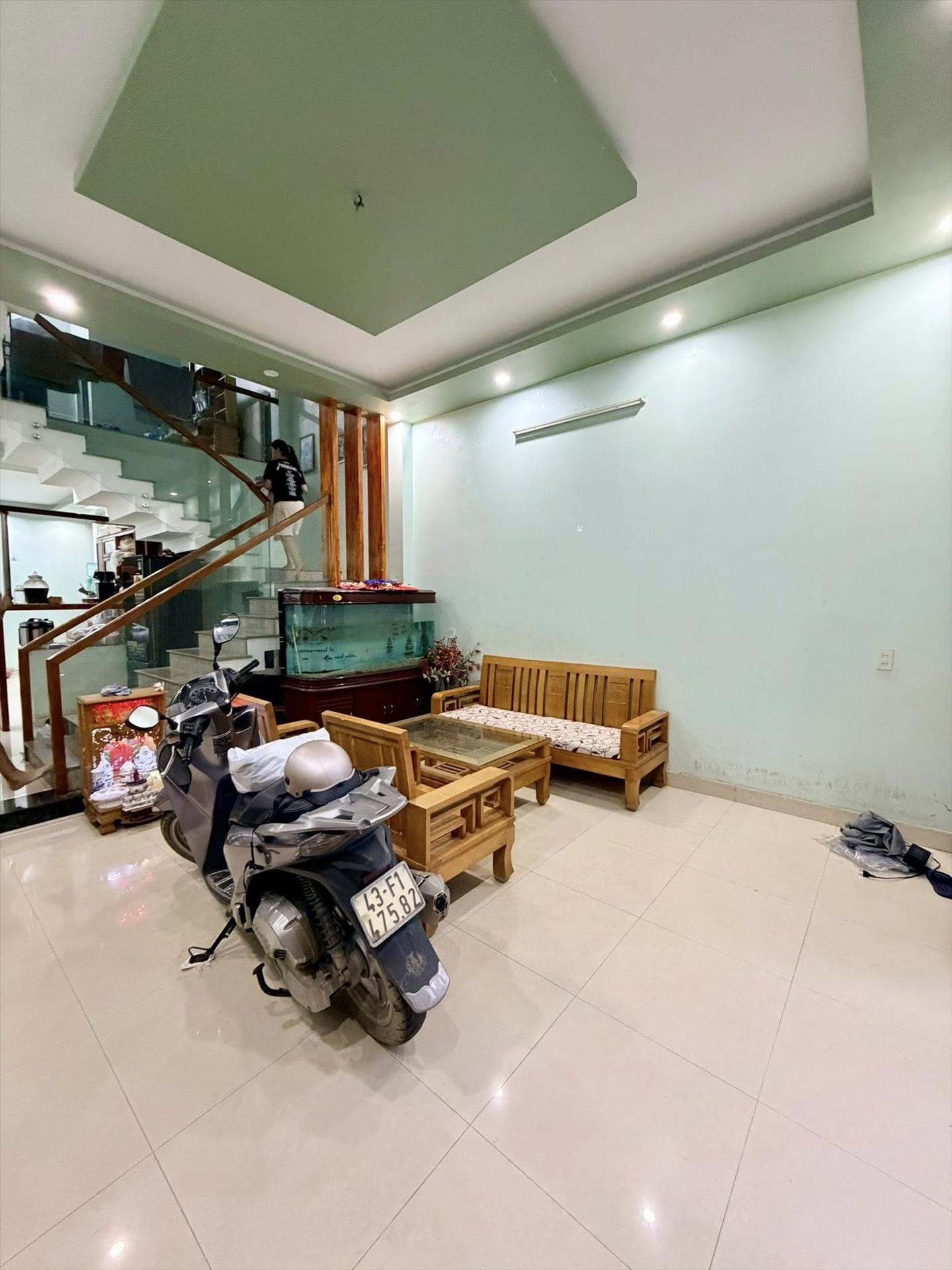 Cần bán ngay nhà mặt phố đẹp 90 m2 tại Đường Trần Quý Khoách - Hòa Minh - Liên Chiểu, giá 6,8 tỷ