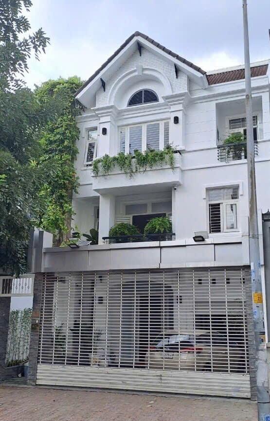 Cần bán gấp bán nhanh nhà biệt thự, liền kề 170 m2, giá 33,5 tỷ tại Quận 2 - TP Hồ Chí Minh