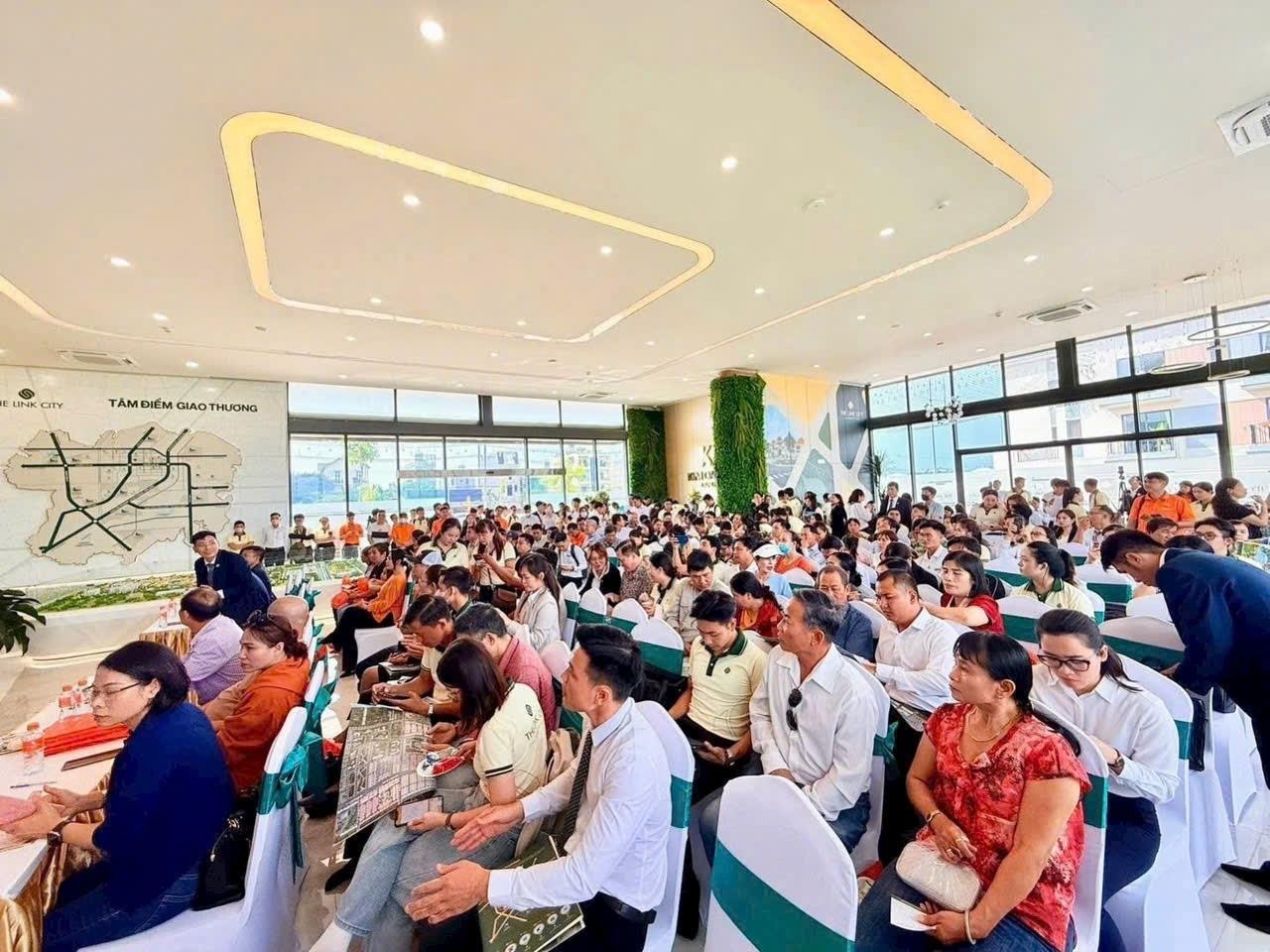 Cần bán nhanh đất nền 100 m2, hướng Nam tại Xã Gia Kiệm - Thống Nhất - Đồng Nai, giá 2,1 tỷ