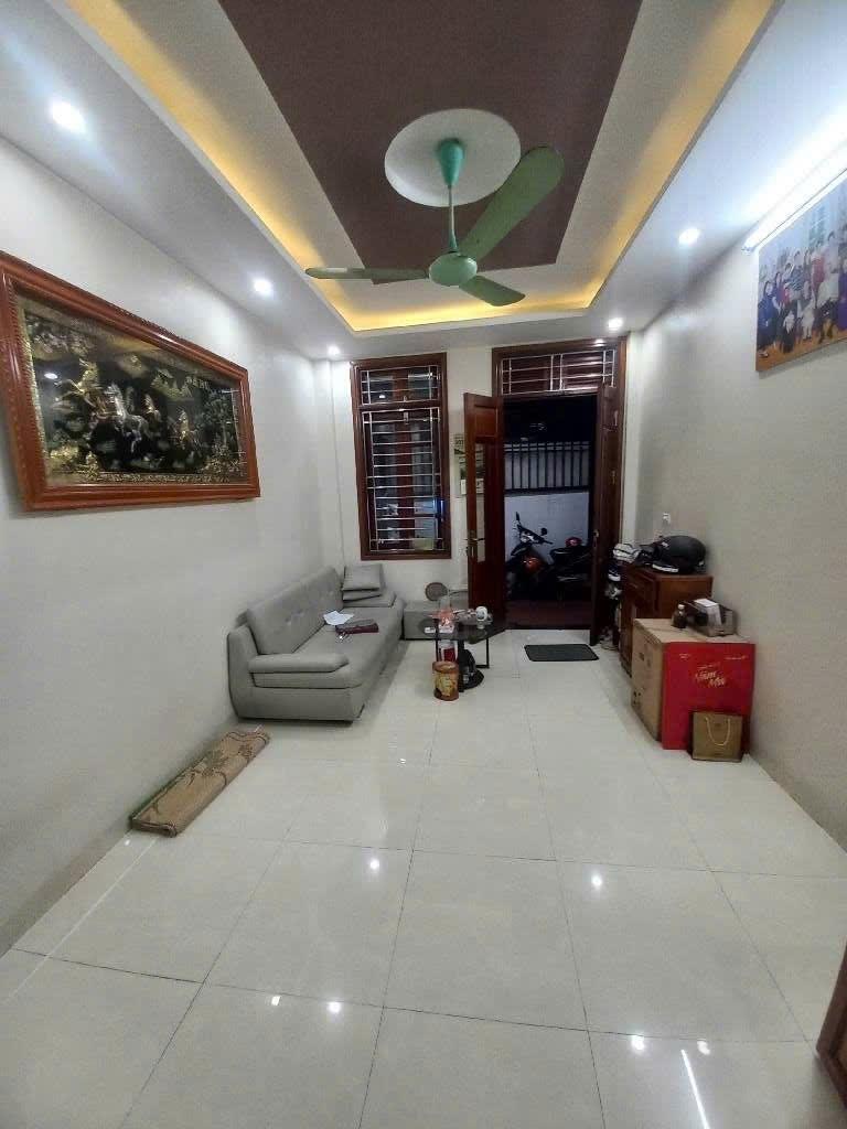 Sở hữu nhà sổ riêng 38 m2 tại Đường Hà Trì - Hà Cầu - Hà Đông - Hà Nội, giá 7,6 tỷ