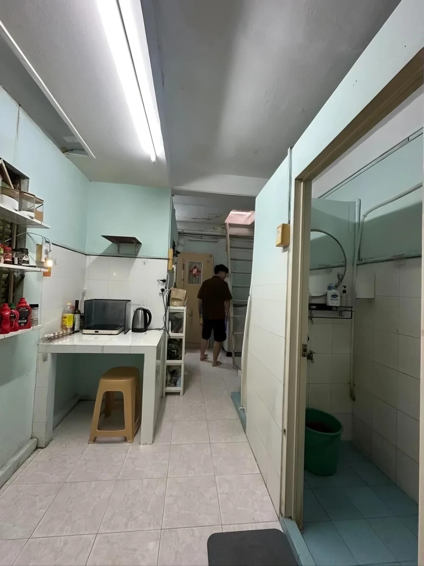 Chuyển nhượng căn 45 m2, giá 2,3 tỷ tại Phố Nguyễn Thiện Thuật - 1 - Quận 3 - TP Hồ Chí Minh