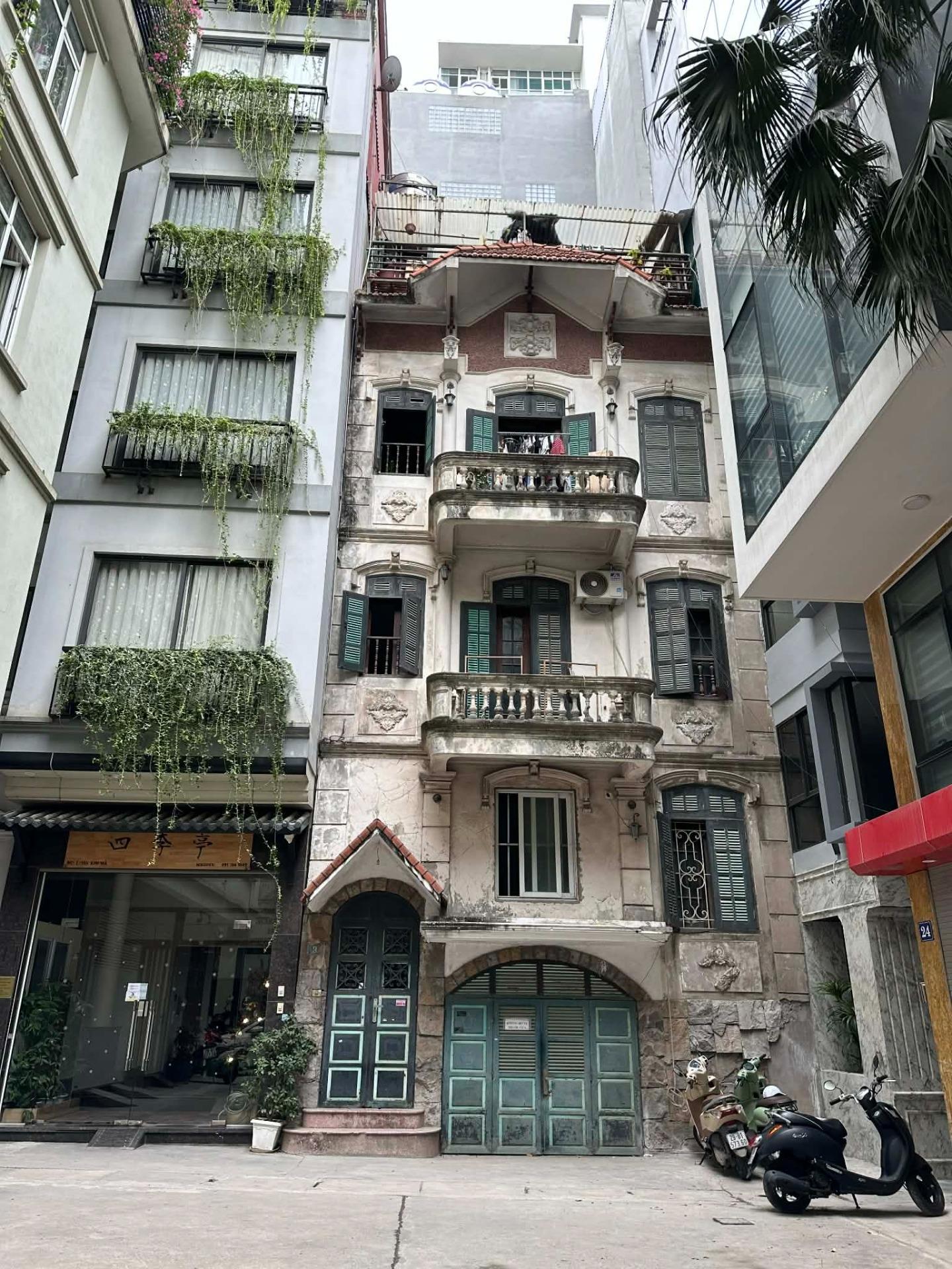 Chuyển nhượng nhà đẹp 222 m2 tại Phố Kim Mã - Ngọc Khánh - Ba Đình - Hà Nội, giá 56,3 tỷ