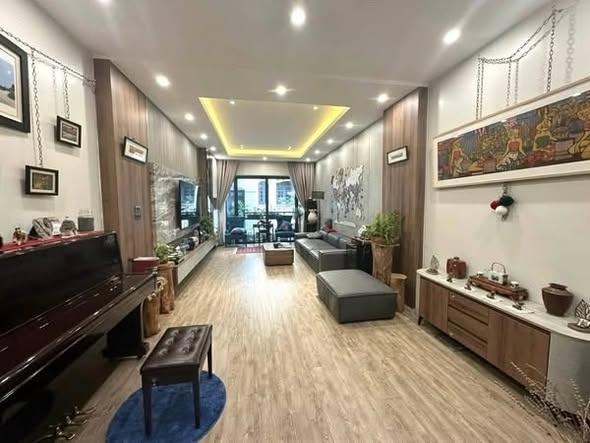 Bán nhanh căn nhà đẹp 45 m2 tại Đường Võng Thị - Thụy Khuê - Tây Hồ - Hà Nội, giá 13 tỷ