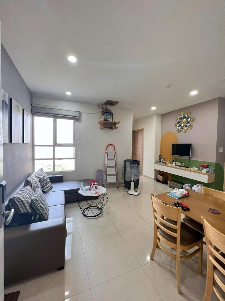 Thuê ngay căn hộ 95 m2 tại Đường Lạc Long Quân - Tân Bình - TP Hồ Chí Minh, giá 12,5 triệu/tháng