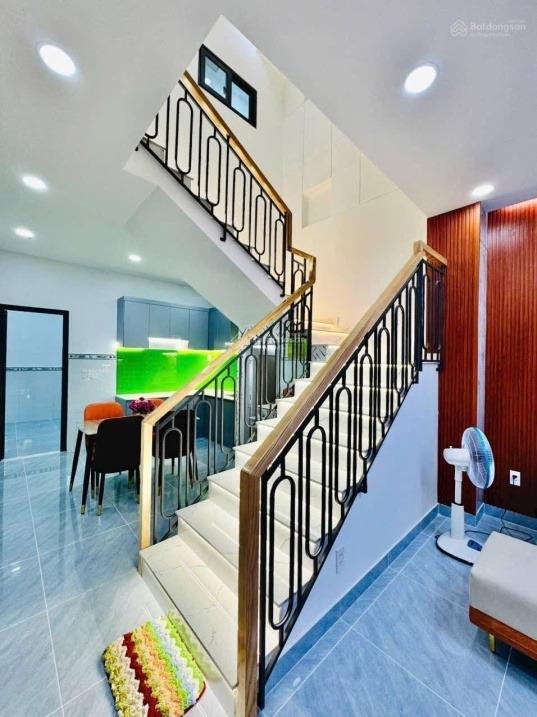 Chuyển nhượng nhà sổ riêng 18 m2 tại Đường Lưu Hữu Phước - 15 - Quận 8, giá 1,28 tỷ