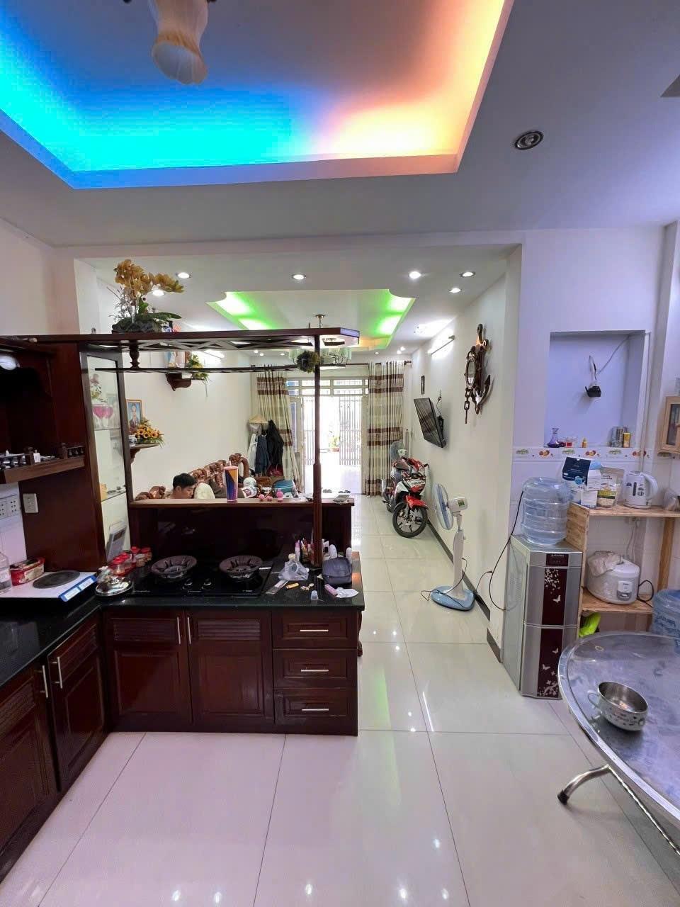 Cần bán ngay nhà sổ hồng riêng 56 m2 tại Phố Đỗ Nhuận - Tân Sơn Nhì - Tân Phú, giá 1,7 tỷ