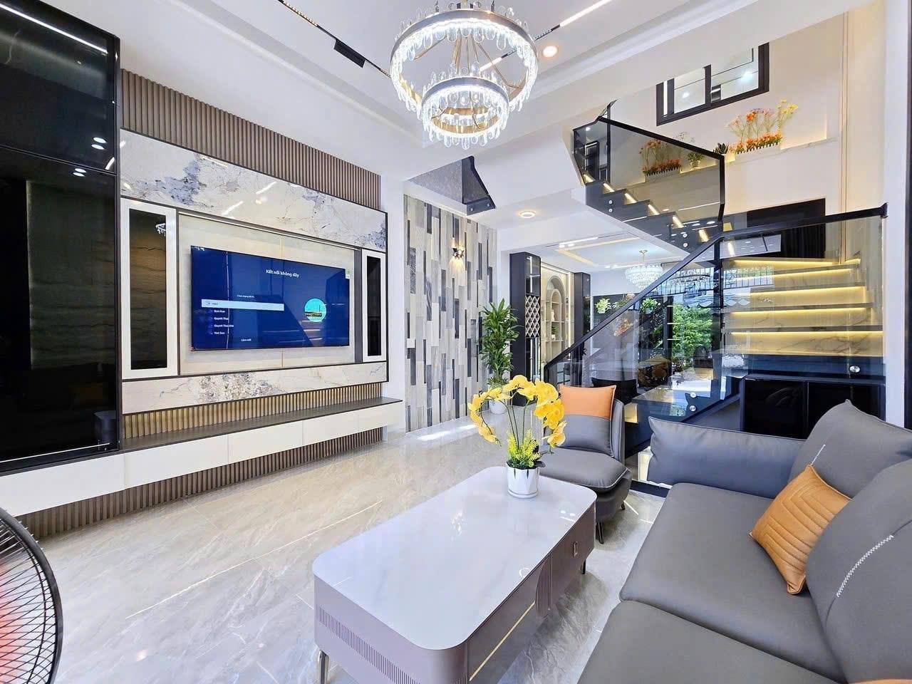 Bán gấp căn nhà đẹp 47 m2 tại Đường Hoàng Văn Thái - Khương Mai - Thanh Xuân - Hà Nội, giá 17,5 tỷ