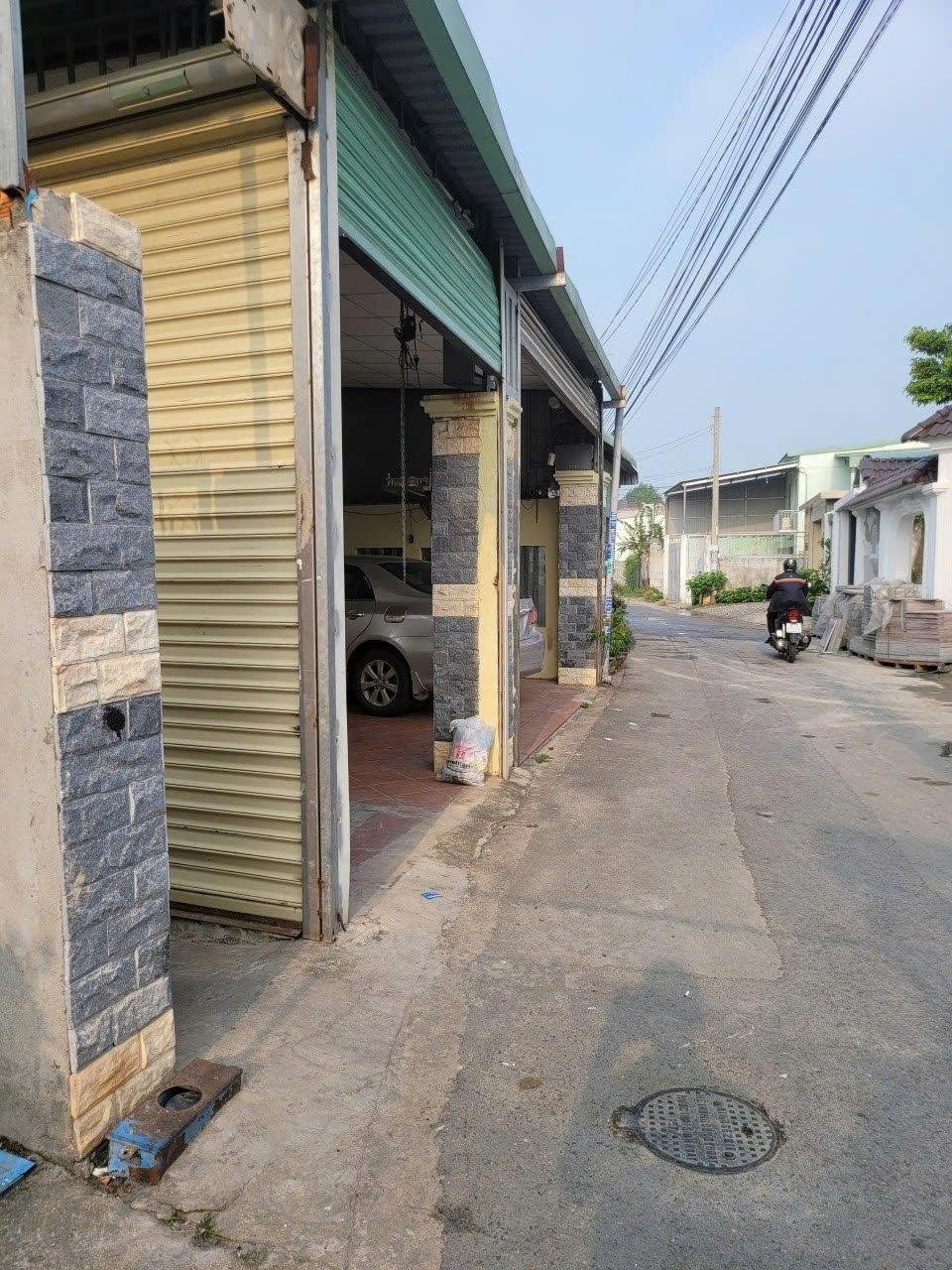 dãy trọ 9 phong và căn nhà cấp 4 đang cho thuê thu nhập 20tr /tháng