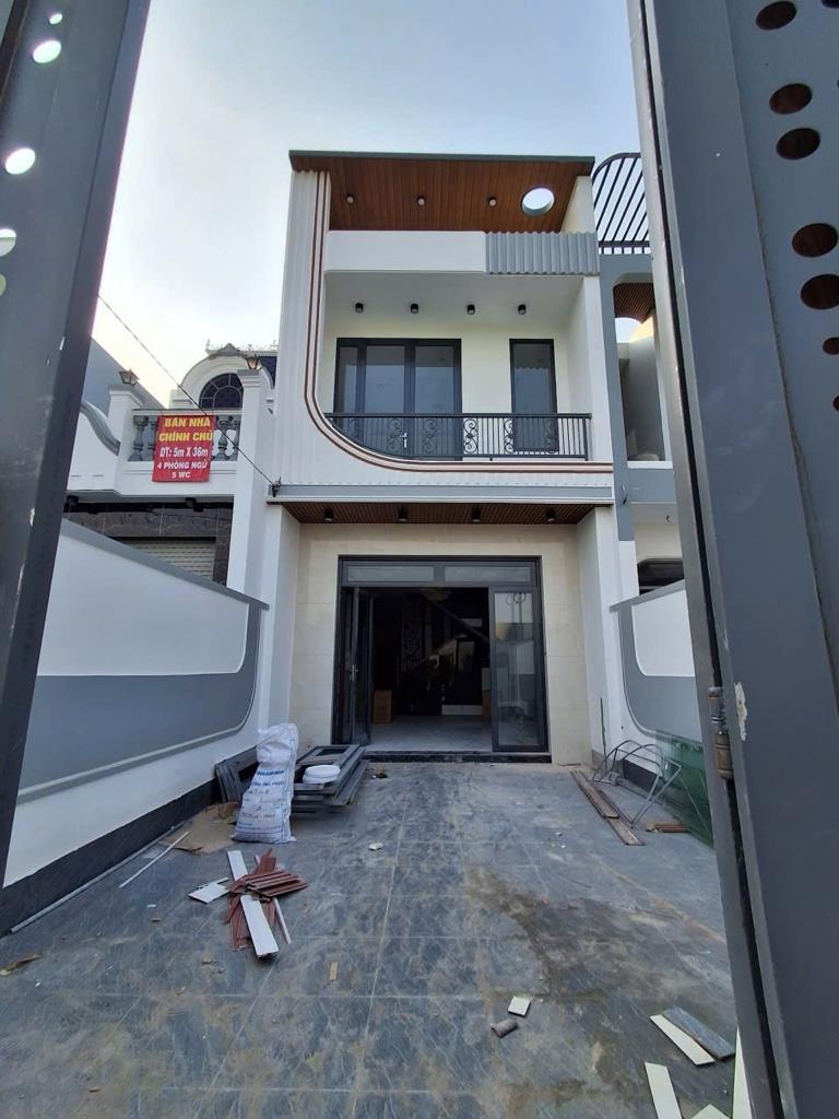 Cần bán nhà đẹp 110 m2 tại Huyện Cần Đước - Long An, giá 1,9 tỷ