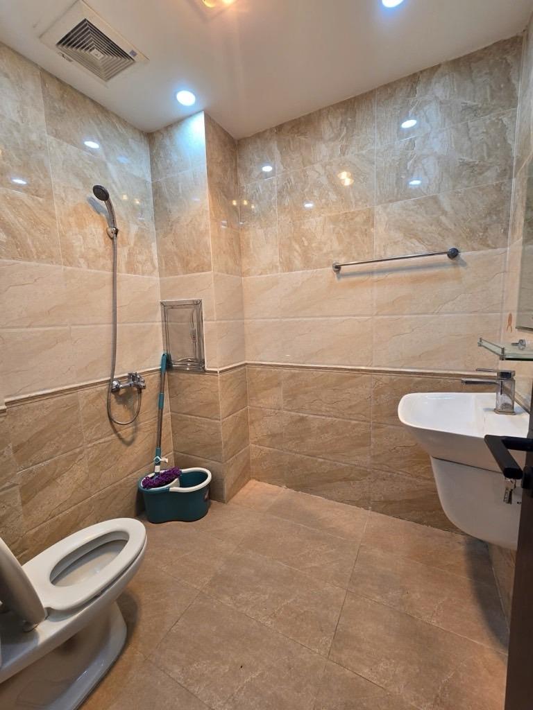 Bán gấp chung cư 109 m2, giá 9,35 tỷ tại Đường Vũ Trọng Phụng - Nhân Chính - Thanh Xuân - Hà Nội