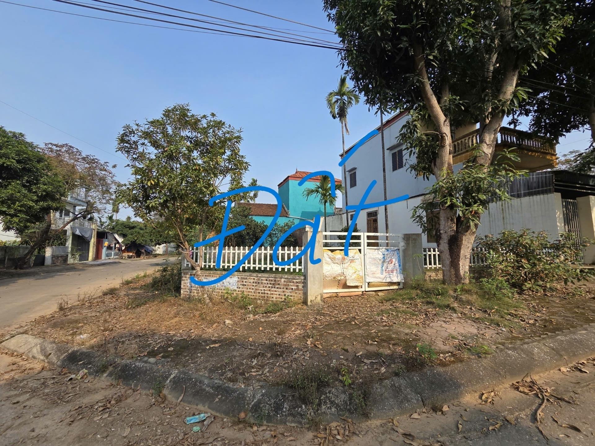 Cần bán gấp lô đất sổ riêng 110 m2 tại Xã Bình Yên - Thạch Thất - Hà Nội, giá 3,25 tỷ