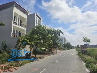 Cần bán ngay đất nền 100 m2 tại Xã Phú Cát - Quốc Oai - Hà Nội, giá 3,86 tỷ