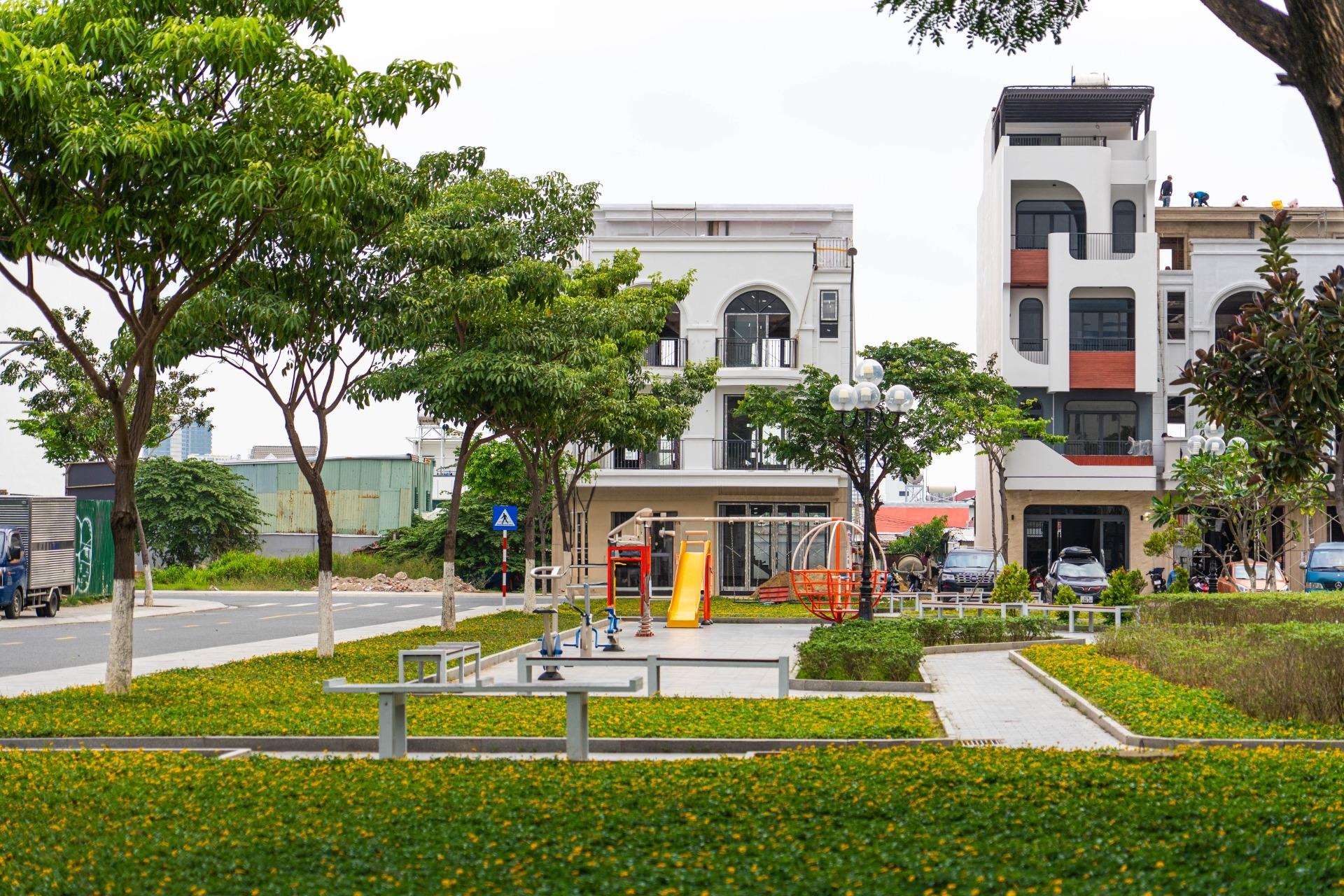 Bán nhà phố 421,5 m2 tại Phường Phước Long - Nha Trang - Khánh Hòa, giá 17,3 tỷ