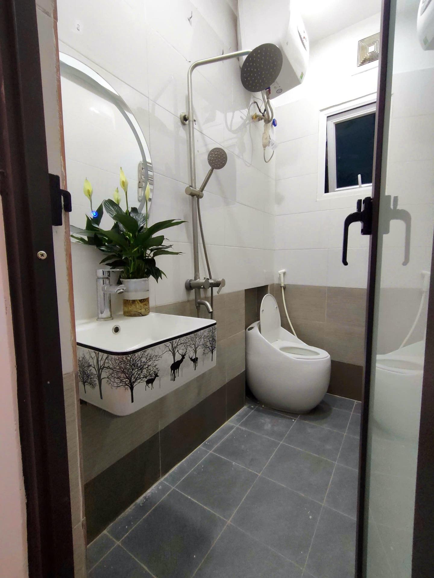 Bán nhanh nhà sổ hồng riêng 35 m2 tại Phố Lò Đúc - Thanh Lương - Hai Bà Trưng, giá 7,35 tỷ