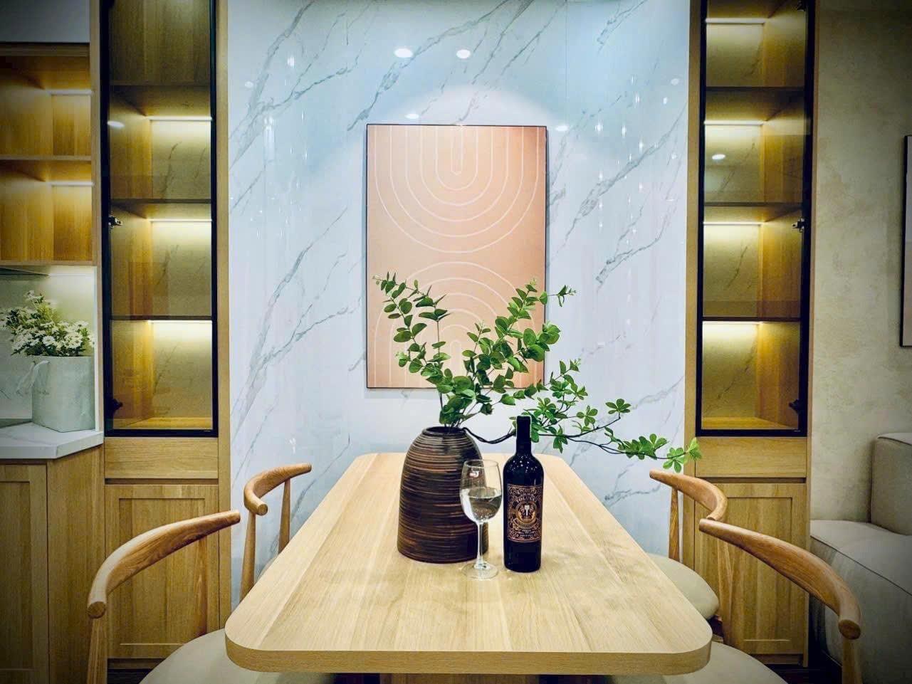 Chuyển nhượng nhà chung cư 82 m2, giá 14 tỷ tại Đường Đặng Thai Mai - Quảng An - Tây Hồ - Hà Nội