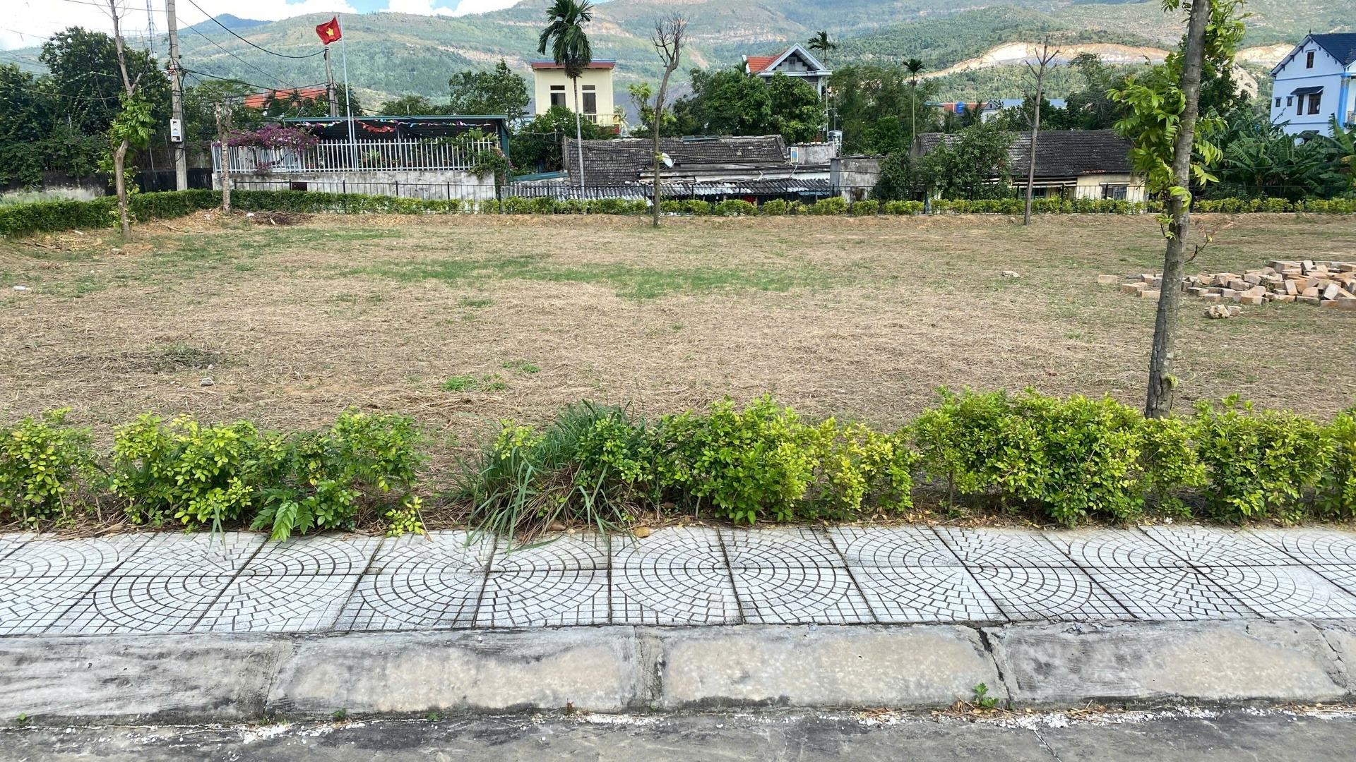 Cần bán ngay lô đất sổ riêng 70 m2 tại Thị trấn Mạo Khê - Đông Triều - Quảng Ninh, giá 350 triệu