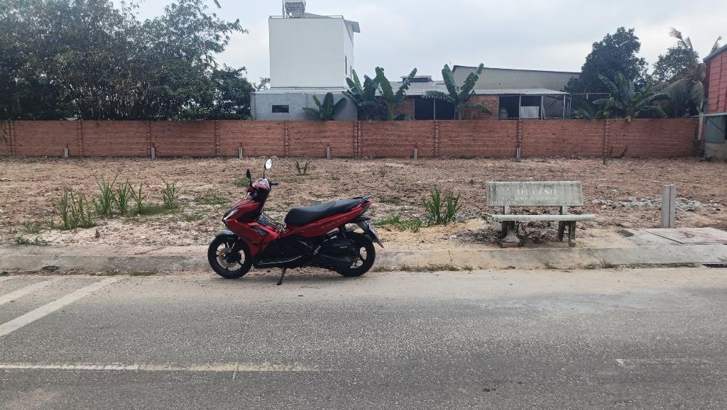 Cần bán gấp nền đất 119 m2, mặt tiền 5m tại Hóc Môn - TP Hồ Chí Minh, giá 3,75 tỷ