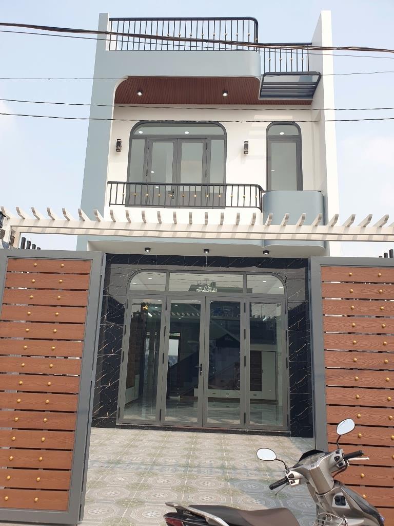 Bán gấp nhà riêng sổ đỏ 2 tầng, 110 m2, mặt tiền 5m tại Đường Nguyễn Thị Sáu - Hóc Môn, giá 4,9 tỷ