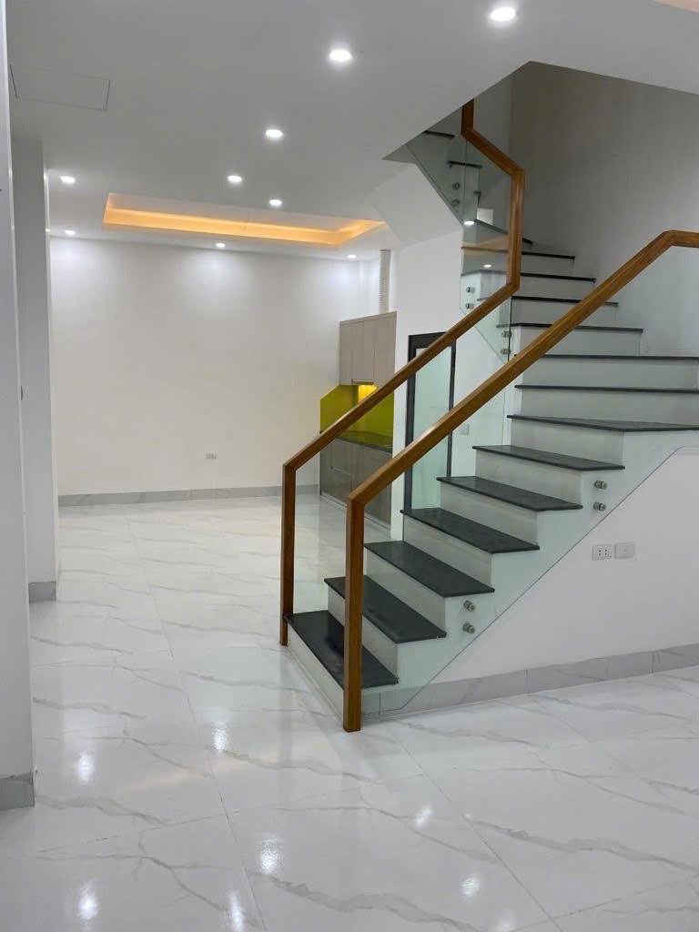 Cần bán gấp bán nhanh căn nhà riêng 42 m2 tại Đường Quang Trung - Yên Nghĩa - Hà Đông, giá 6,7 tỷ