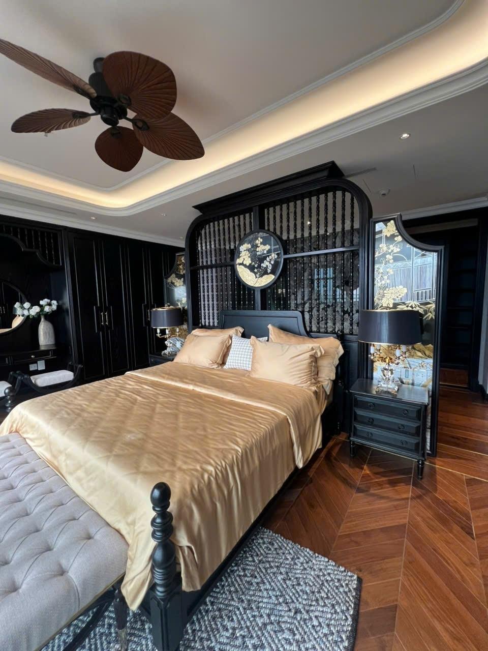 Cần bán nhà chung cư 82 m2, giá 14 tỷ tại Đường Đặng Thai Mai - Quảng An - Tây Hồ - Hà Nội