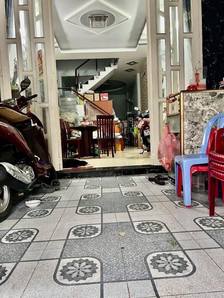 Sở hữu nhà shr 65 m2 tại Đường Bùi Hữu Nghĩa - 7 - Quận 5 - TP Hồ Chí Minh, giá 940 triệu