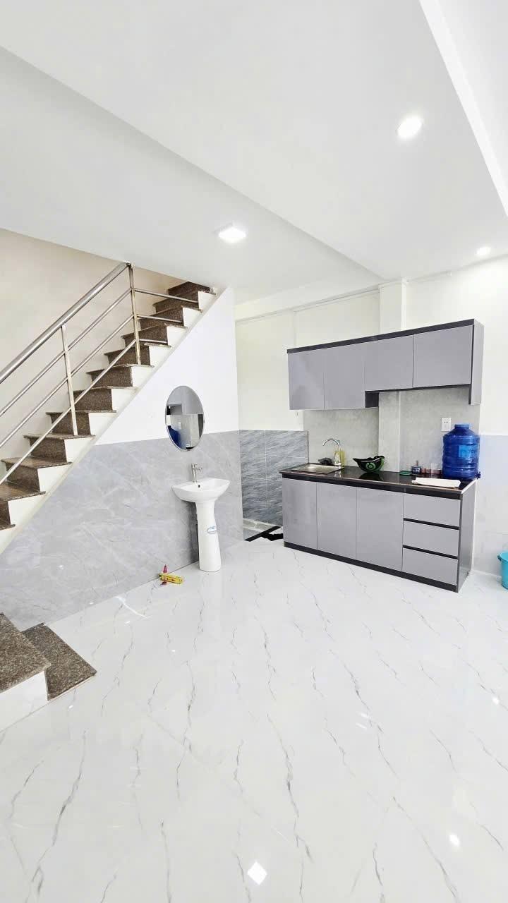 Cần bán gấp bán nhanh căn nhà riêng 50 m2 tại Đường Âu Dương Lân - 3 - Quận 8, giá 1,47 tỷ