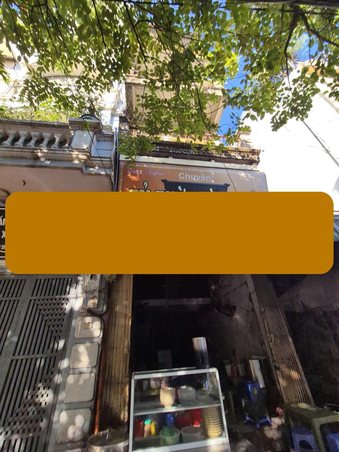 Bán nhanh nhà mặt phố 28 m2, hướng Tây-Nam tại Đường La Thành - Ô Chợ Dừa - Đống Đa, giá 13,5 tỷ