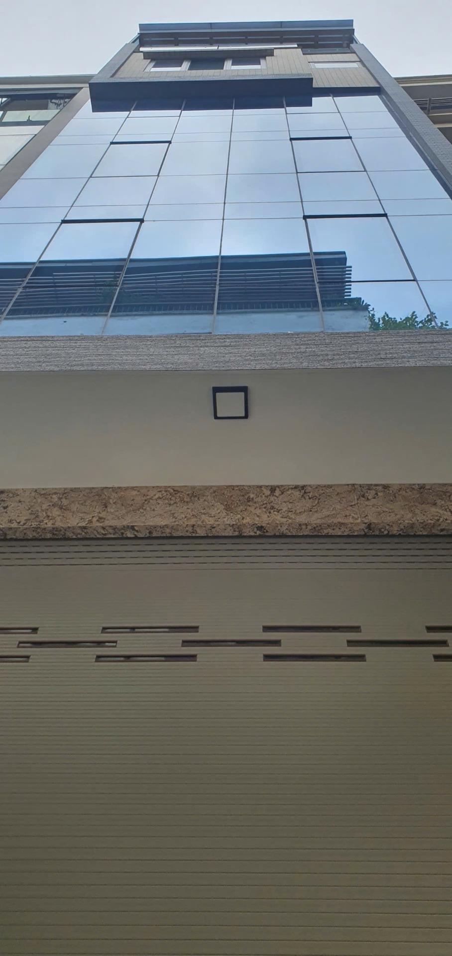 Cần bán nhà 70 m2 tại Đường Nguyên Hồng - Láng Hạ - Đống Đa - Hà Nội, giá 46 tỷ