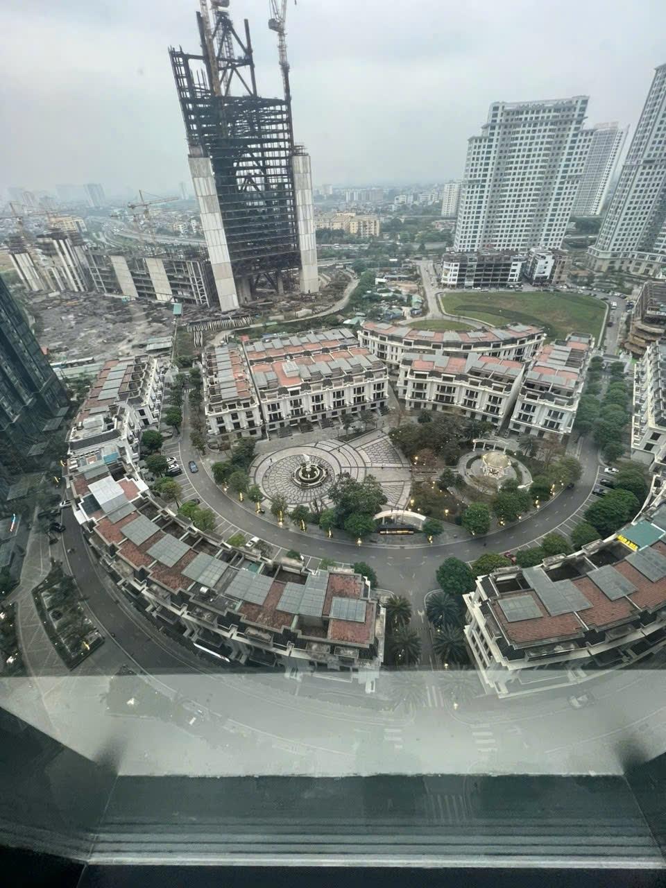 Cần bán gấp căn hộ chung cư 104 m2, giá 11,5 tỷ tại Đường Phạm Văn Đồng - Bắc Từ Liêm - Hà Nội