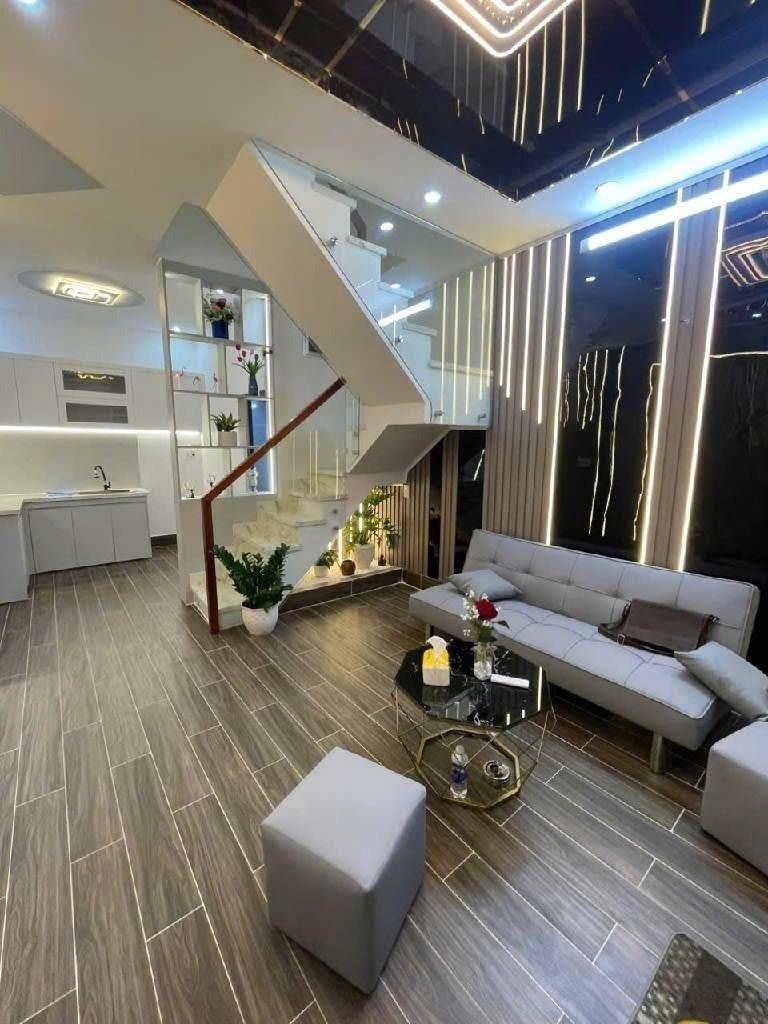Bán gấp nhà shr 30 m2 tại Đường Lê Văn Lương - Phước Kiển - Nhà Bè - TP Hồ Chí Minh, giá 2,5 tỷ