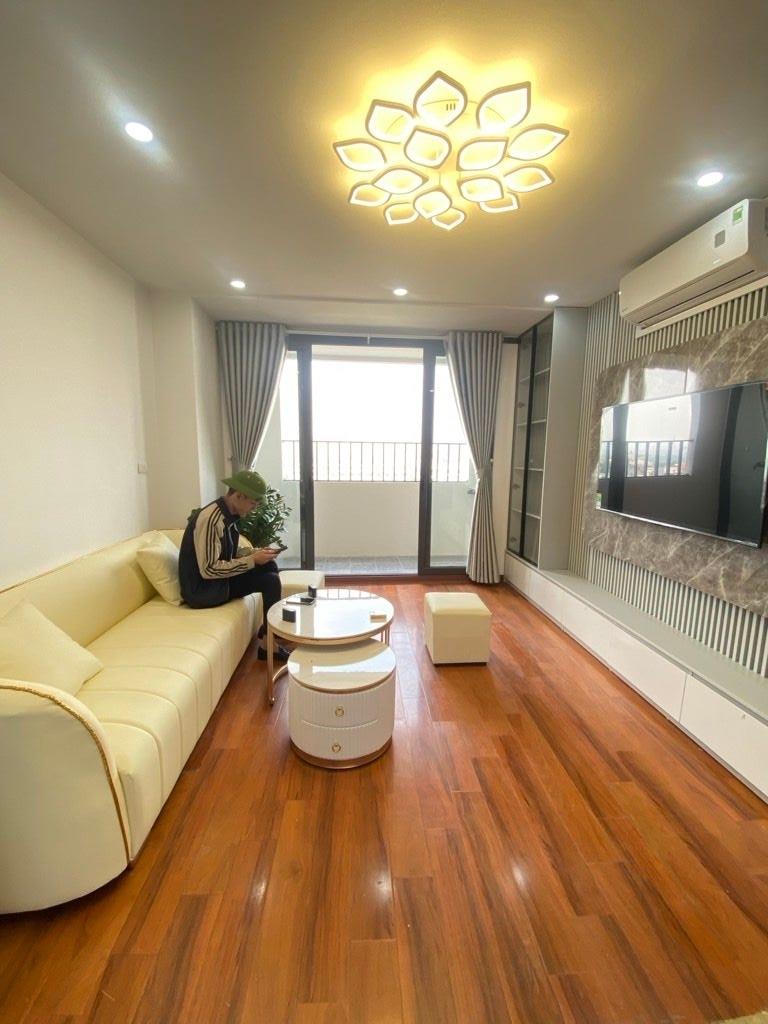 Cần bán gấp bán nhanh nhà sổ riêng 77 m2 tại Đường Lĩnh Nam - Lĩnh Nam - Hoàng Mai, giá 5,35 tỷ