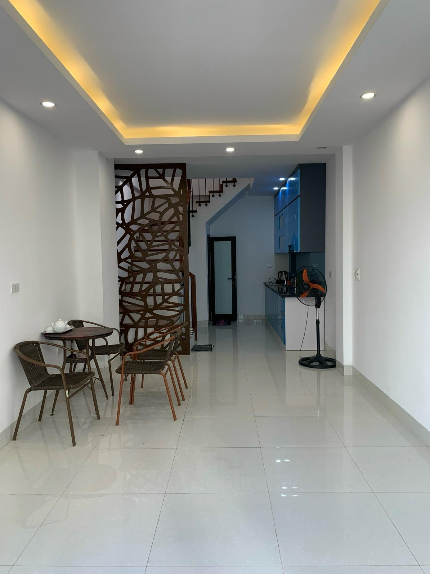 Thuê ngay nhà tại Đường Hồ Tùng Mậu - Phú Diễn - Bắc Từ Liêm - Hà Nội, 35 m2, giá 16,5 triệu/tháng