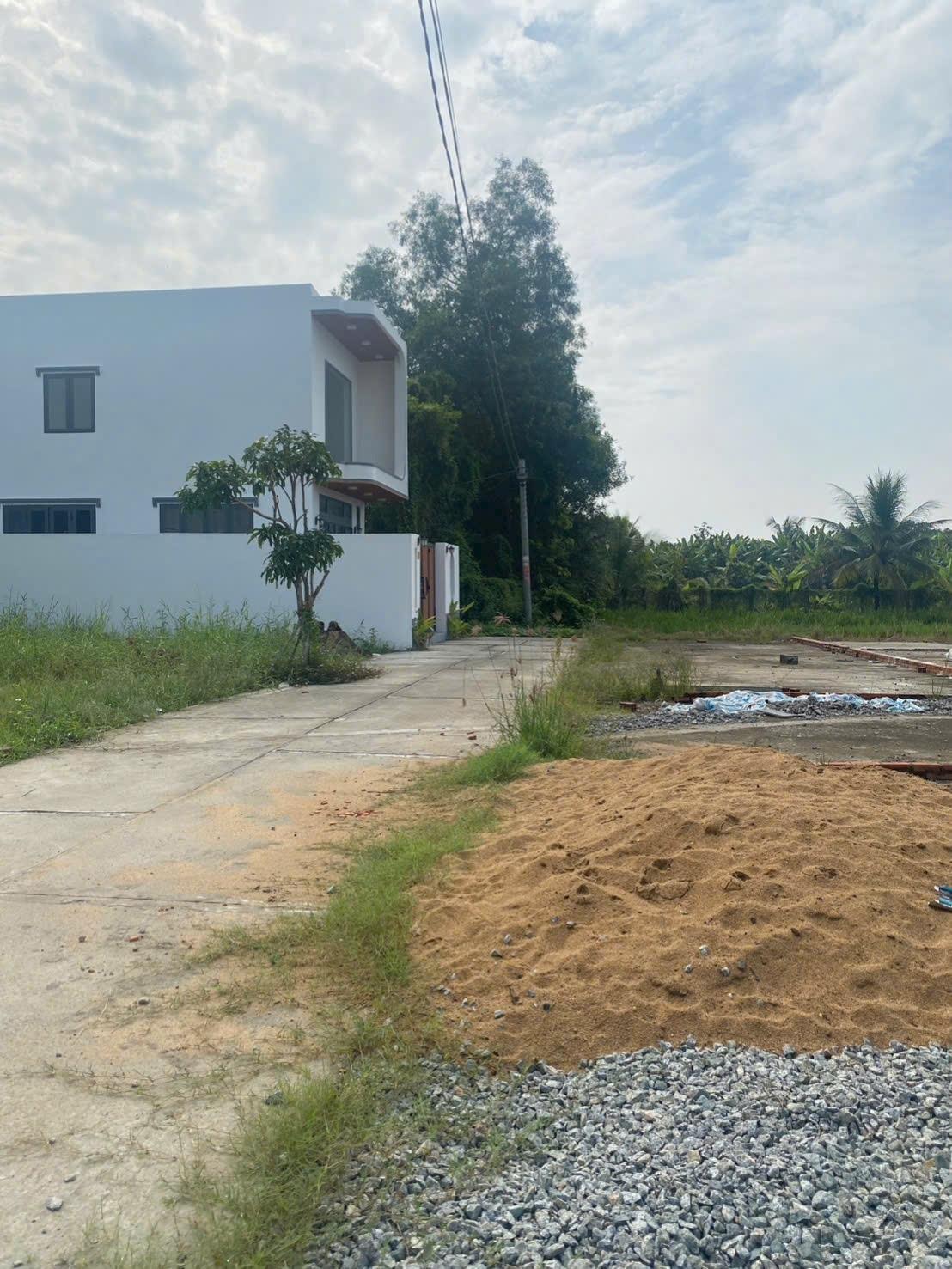 Bán gấp đất nền dự án 127 m2, hướng Bắc tại Thị trấn Cần Đước - Cần Đước - Long An, giá 1,5 tỷ