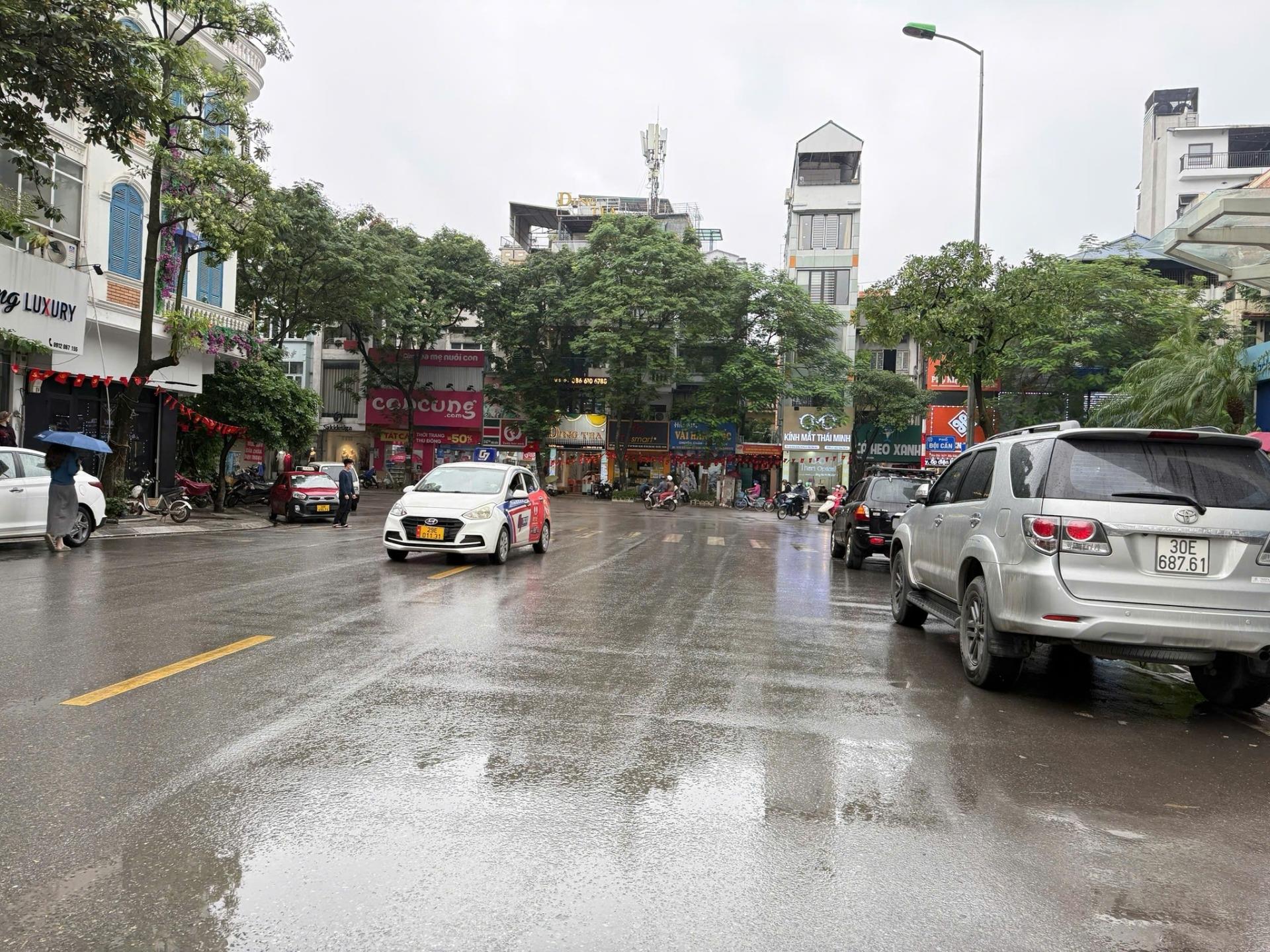 Cần bán gấp bán nhanh nhà 54 m2 tại Đường Đội Cấn - Đội Cấn - Ba Đình - Hà Nội, giá 14 tỷ