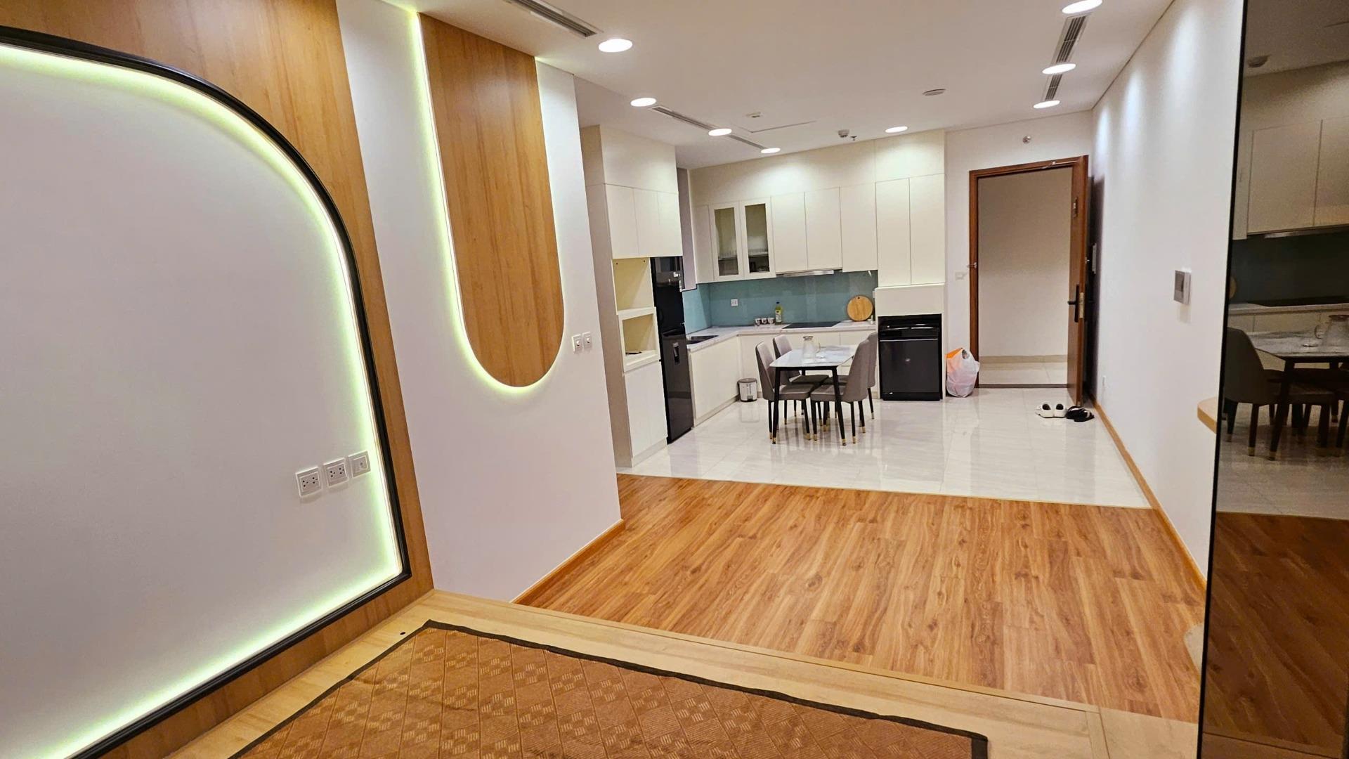 Bán căn chung cư 57 m2, hướng Đông-Nam, giá 10 tỷ tại Phố Láng Hạ - Thành Công - Ba Đình - Hà Nội