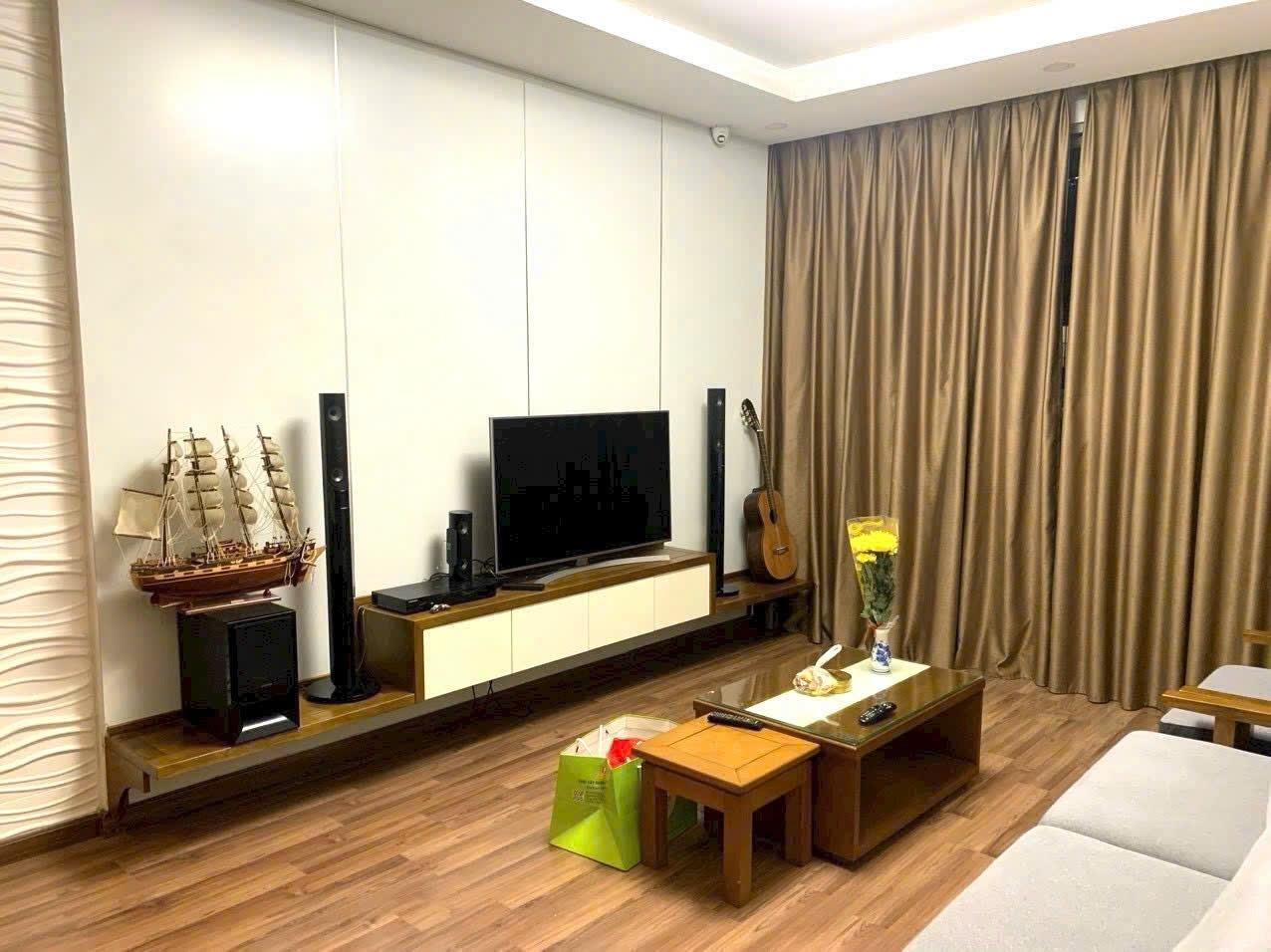 Chuyển nhượng căn hộ 84 m2, giá 10,5 tỷ tại Đường Lạc Long Quân - Phú Thượng - Tây Hồ - Hà Nội