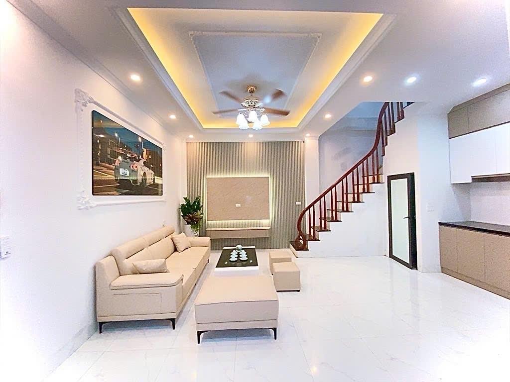 Bán nhà riêng sổ đỏ 32 m2 tại Đường Hà Trì - Hà Cầu - Hà Đông - Hà Nội, giá 7,69 tỷ