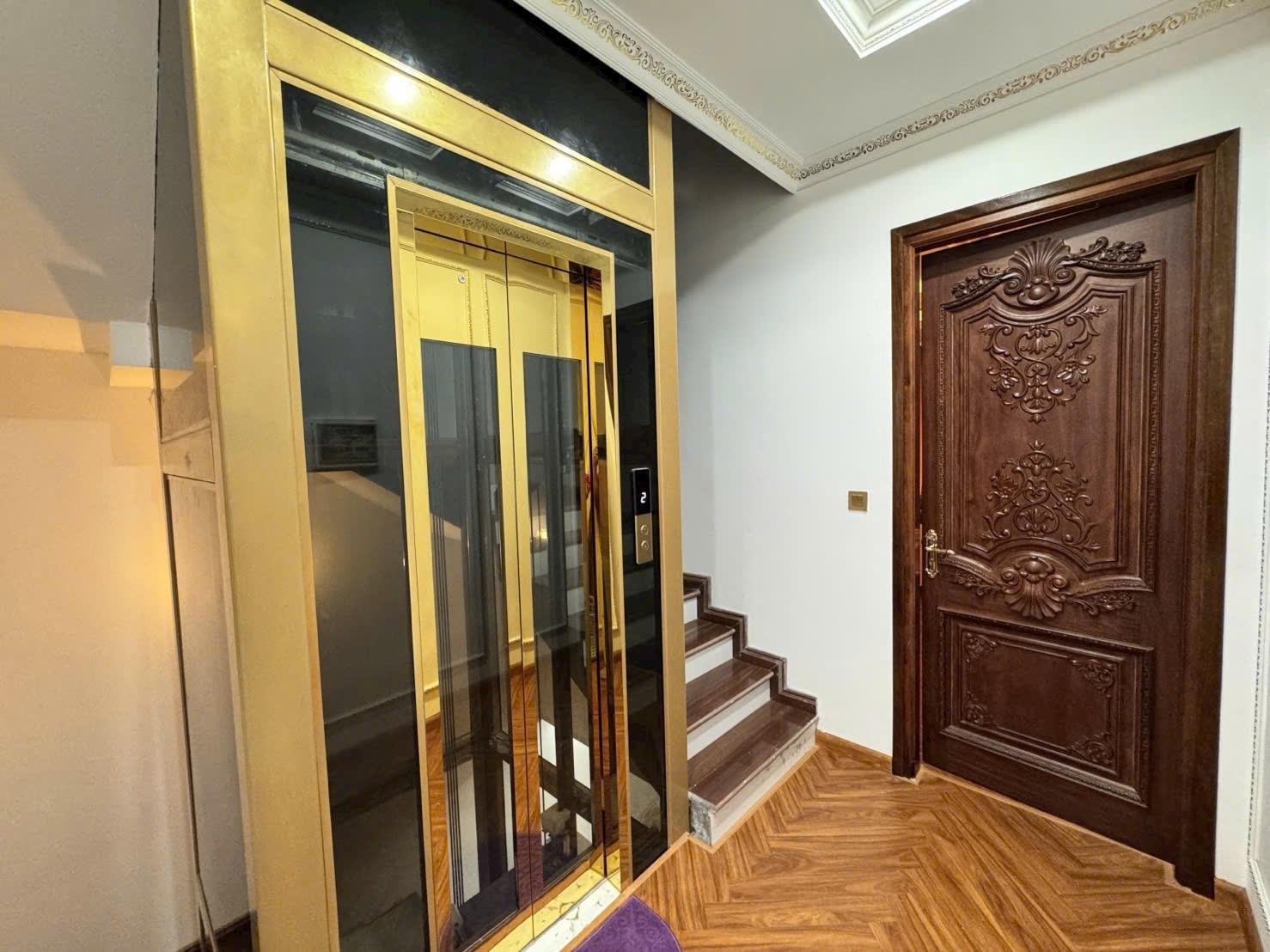 Cần bán nhà mặt phố 96 m2 tại Phố Lệ Mật - Việt Hưng - Long Biên - Hà Nội, giá 20 tỷ