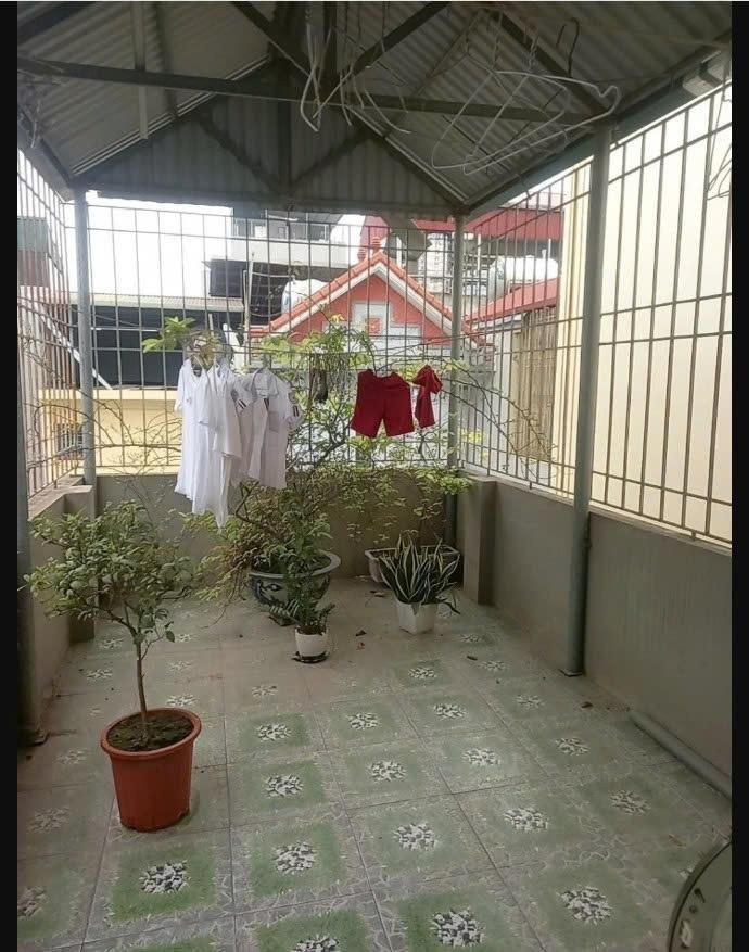 Cần bán ngay nhà shr 42 m2 tại Phường Mỹ Đình 1 - Nam Từ Liêm - Hà Nội, giá 8,8 tỷ