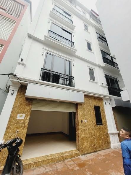 Cần bán ngay nhà riêng sổ đỏ 34 m2 tại Phố Lê Trọng Tấn - La Khê - Hà Đông - Hà Nội, giá 8 tỷ