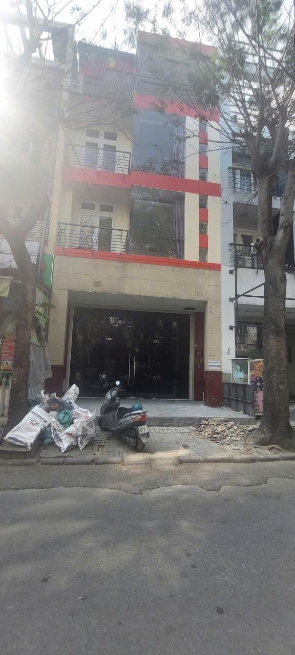 Chuyển nhượng nhà shr 192 m2 tại Quận 7 - TP Hồ Chí Minh, giá 67,5 tr