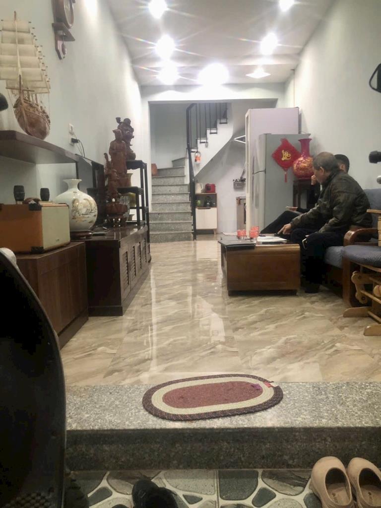 Cần bán gấp nhà riêng sổ đỏ 31 m2 tại Đường Minh Khai - Vĩnh Tuy - Hai Bà Trưng, giá 6,95 tỷ