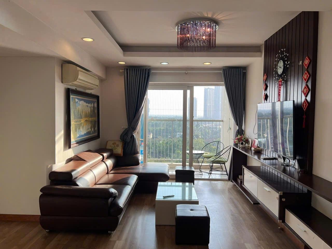 Cần bán căn hộ 92 m2, giá 4,9 tỷ tại Đường Trúc - Xuân Quan - Văn Giang - Hưng Yên