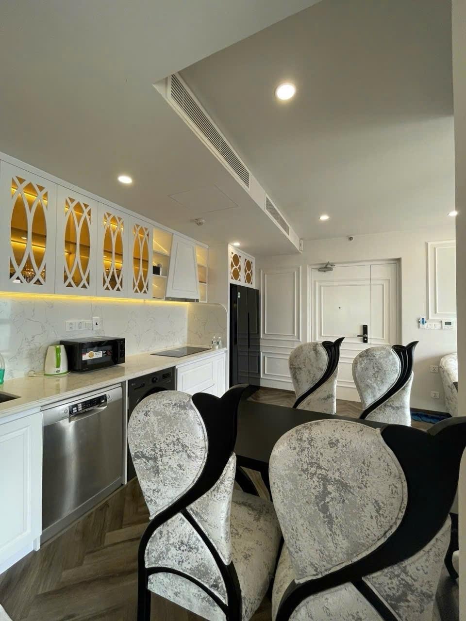 Chuyển nhượng căn chung cư 61 m2, giá 9,3 tỷ tại Đường Lý Tự Trọng - Nha Trang - Khánh Hòa