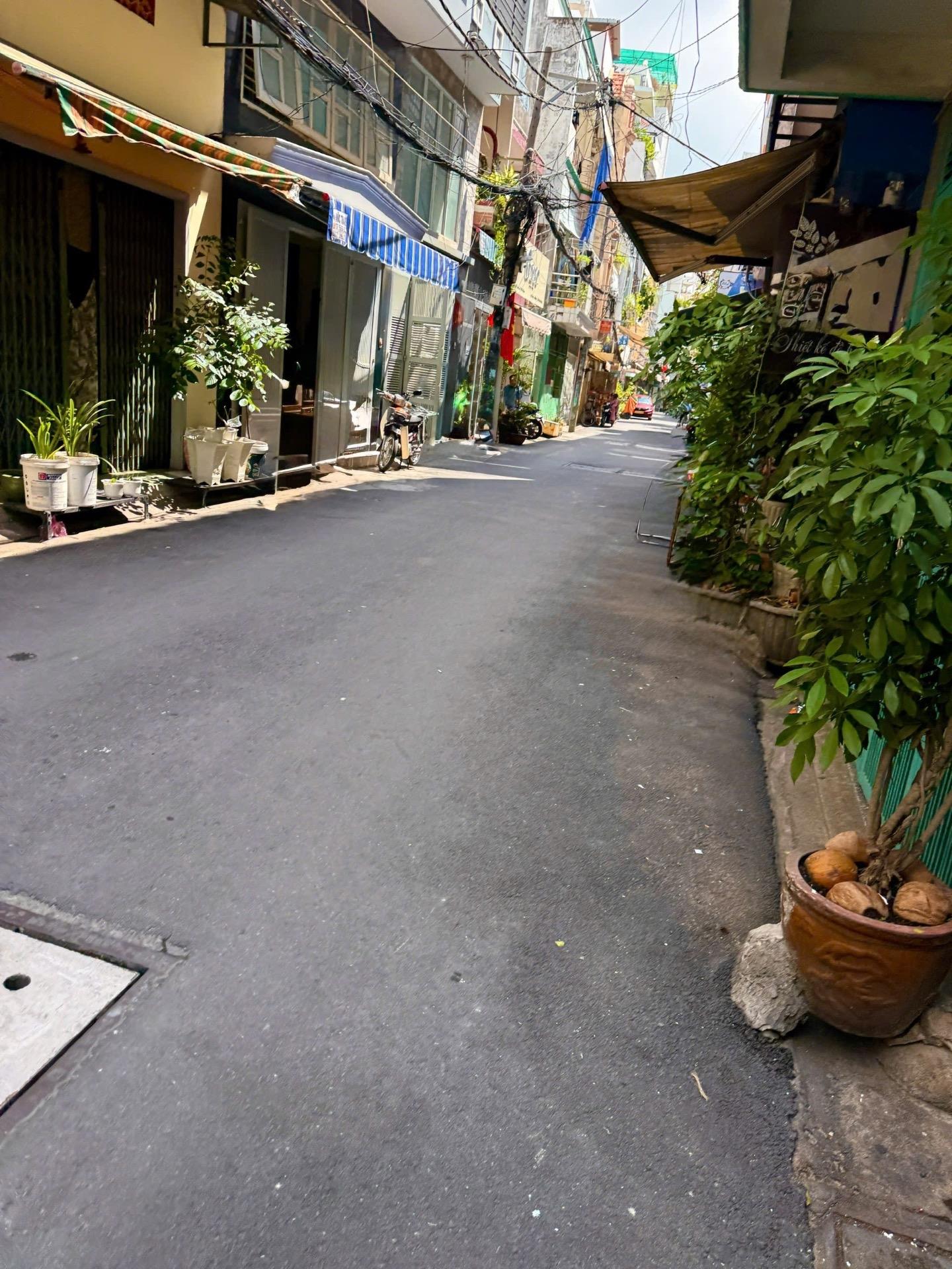 Cần bán nhanh nhà 62 m2 tại Đường Trường Sa - 2 - Phú Nhuận - TP Hồ Chí Minh, giá 12,99 tỷ